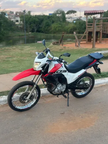 OPORTUNIDADE !! Honda Bros 160 2017 - Quitada, sem débitos e com acessórios