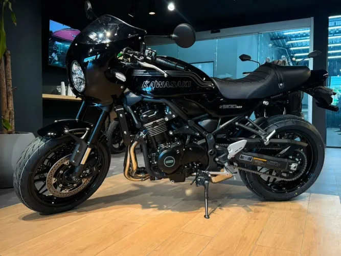 Kawasaki 900 RS Café