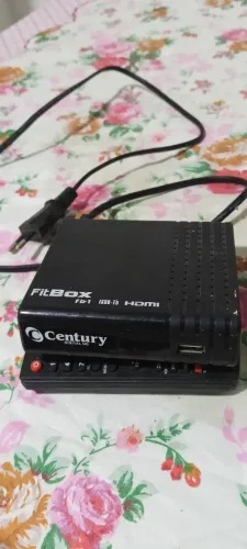 Vende-se um aparelho de TV ? century