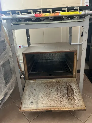 Fogão e forno industrial