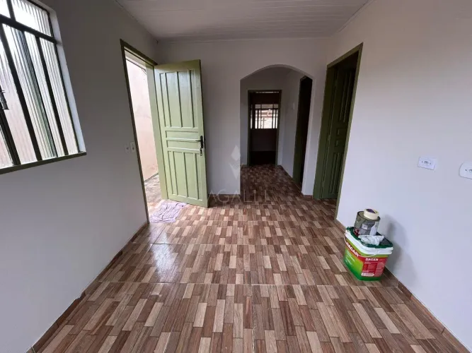 Casa com 2 dormitórios para locação, SÍTIO CERCADO , CURITIBA - PR