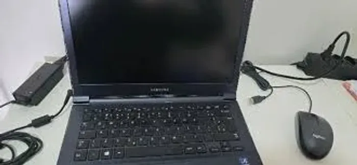 Notebook Samsung Ativ Book 9 / 13.3 / 128SSD / Linux