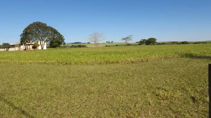 VENDO TERRENO EM TERRAS DE SANTA CRISTINA V - PARANAPANEMA- SP (LR2868)