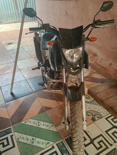 Vendo moto Yamaha XTZ crosser 2014