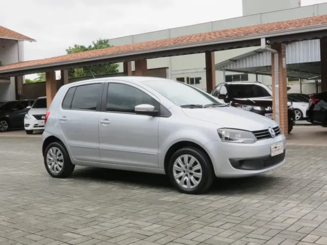 Volkswagen Fox 1.0 MI Total Flex 8V 3P 2013