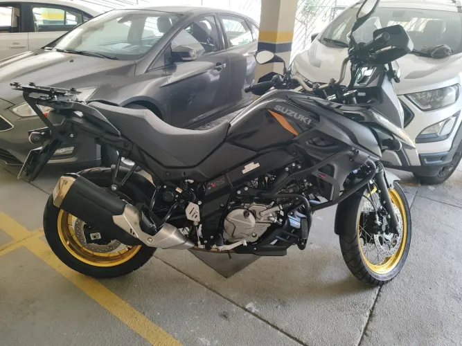 Suzuki DL 650 vstrom 