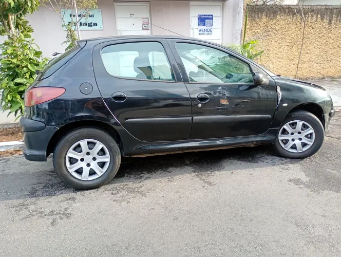 Peugeot 206 Presence 1.4/ 1.4 Flex 8V 5P 2005