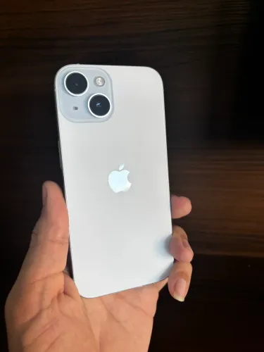 iPhone 15 128 g