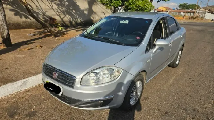 Fiat Linea Essence 1.8 Flex 16V 4P 2016