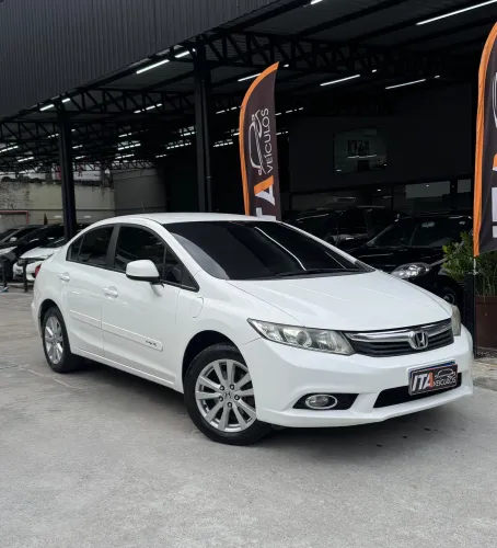 Honda Civic Sedan LXS 1.8/1.8 Flex 16V Mec. 4P 2014
