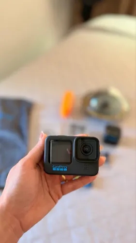 GoPro HERO10 Black + 4 Baterias + Kit de Acessórios Completo