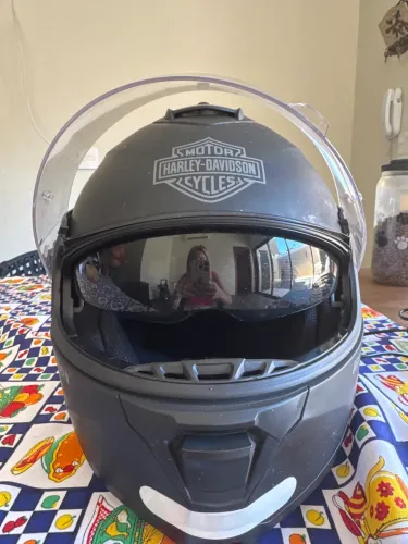 Capacete original Harley davidson modelo HD-H24 escamotiavel com viseira solar
