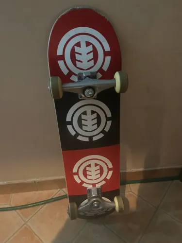 Skate element completo - pronto pra andar 