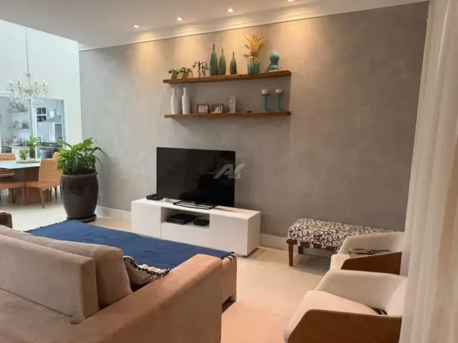 Casa à venda no condomínio Vila dos Plátanos em Campinas - São Paulo.
