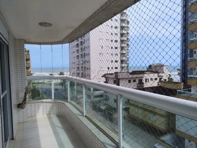 Apartamento a venda com 3 dormitórios, 1 suíte, 2 vagas de garagem, lazer na Praia Grande-