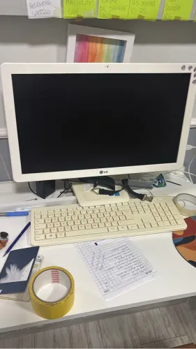 COMPUTADOR LG ALL IN ONE