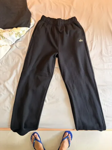 Calça Moletom Alo Yoga Accolade Straight Leg Preta M