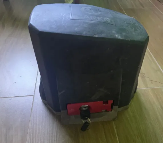 Motor para portão Garen Fit 220 W