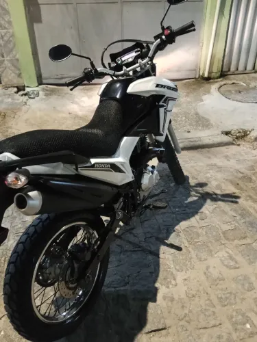 Moto Honda Bros 160 flex 2023.