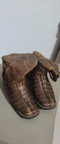 Bota cowboy couro de jacaré