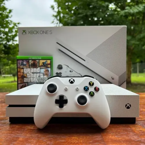 Console Xbox One S 1TB Seminovo com Controle Original e Caixa