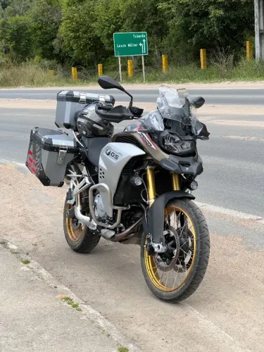 BMW F 850 GS ADV RALLYE QUASE 10 MIL EM ACESSSÓRIO
