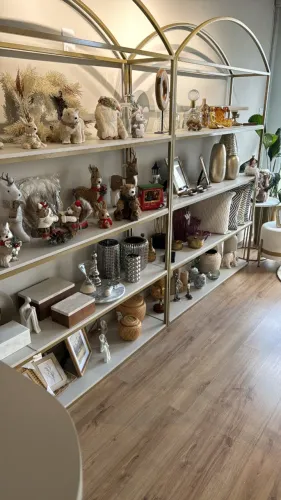 Estante mdf e serralheria luxo