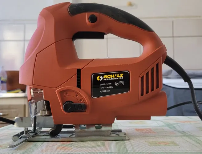 Serra Tico-Tico Schulz 570w comm protetor de corte