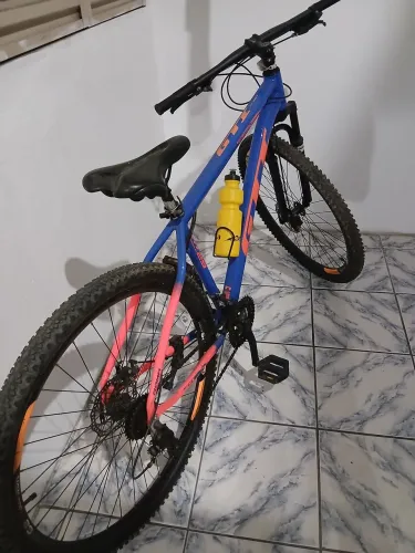 Vende se bicicleta