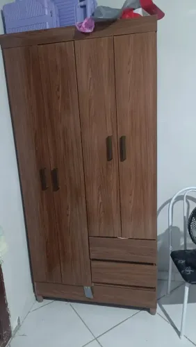 Vendo guarda roupa de solteiro