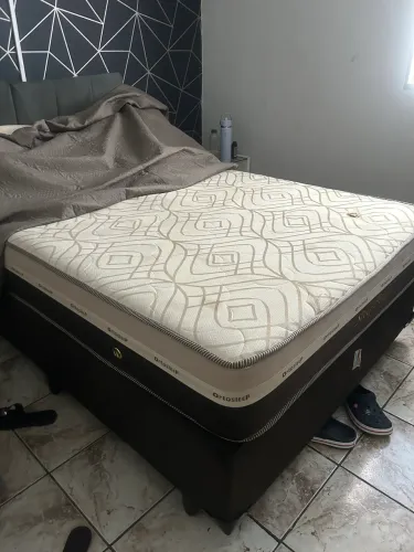 Cama casal 