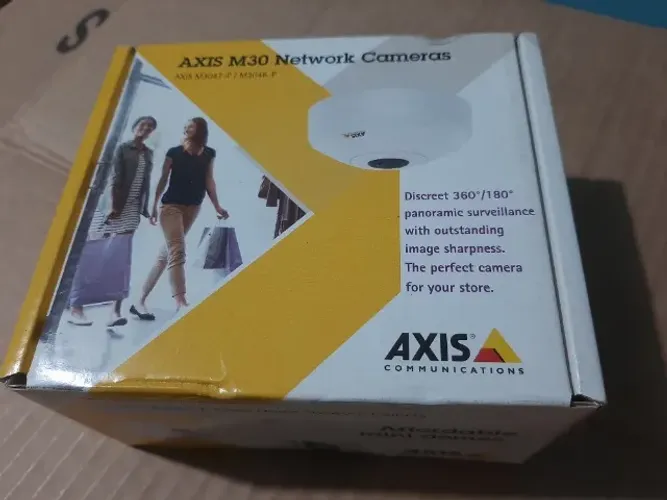 AXIS M3047-P câmera de rede tipo mini dome fixa de 6 MP com visão panorâmica de 360°