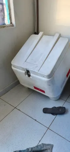 Baú para moto já com suporte