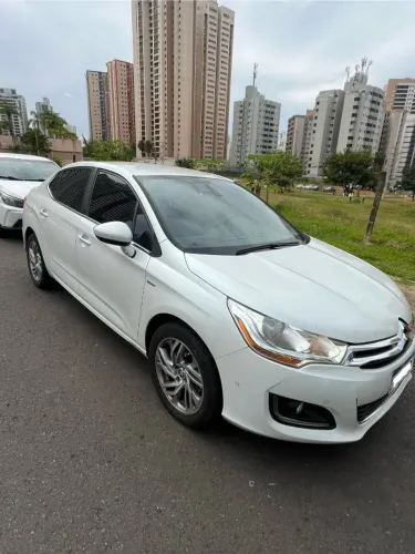 Citroen C4 Lounge Exclusive 1.6 Turbo 4P Aut. 2014