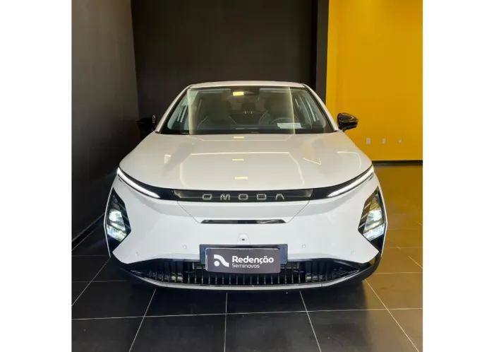 Omoda E5 Elétrico (61,1 KW) 2026