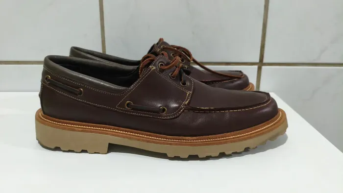 Sapato de couro - Tamanho 43