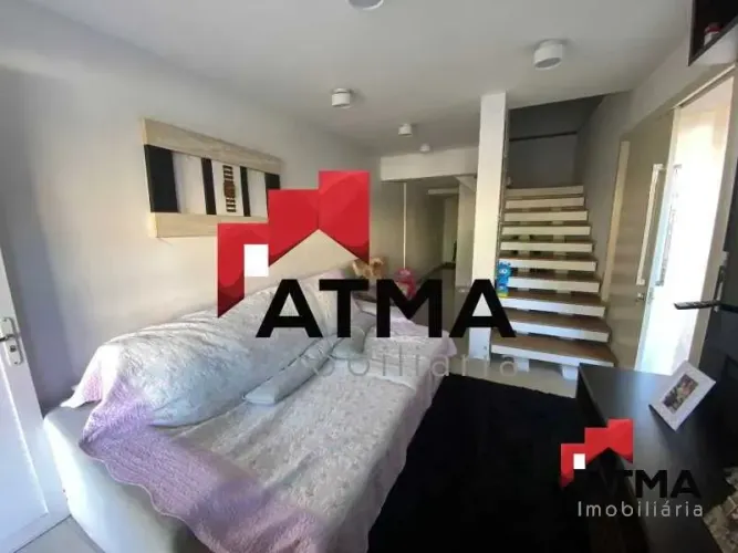 Casa em Condomínio Fechado em Irajá.