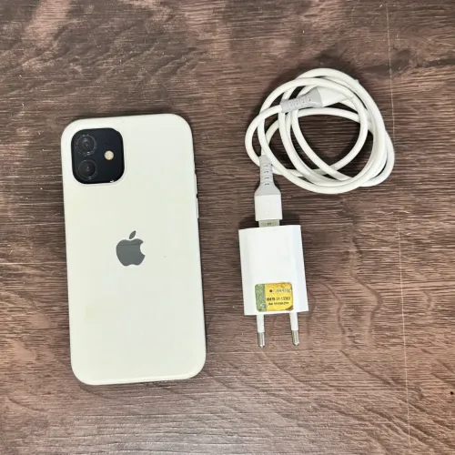 iPhone 12 iPhone