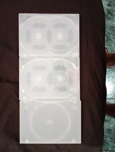 10 estojo DVD em perfeito estado sem os jogos