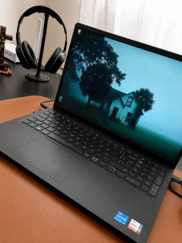 Dell Inspiron 15 3520 - Intel Core i7 12ª Geração | 16GB RAM | SSD 512GB