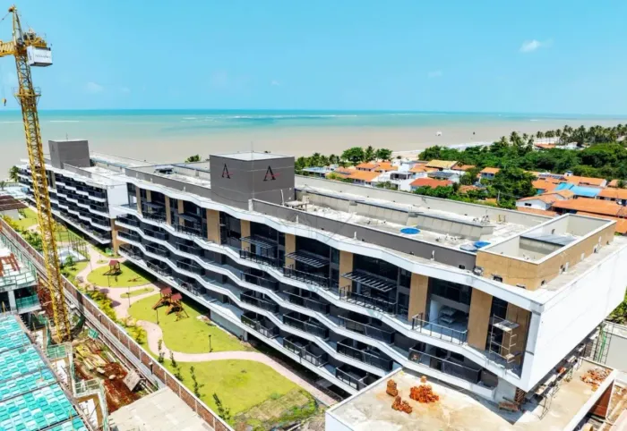 Apartamento a venda em Condomínio Clube à Beira-Mar na praia do Seixas