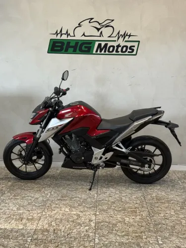 CB300F TWISTER VERMELHA 26/26 0KM EMPLACADA R$9.900,00 + 60x R$508,00   