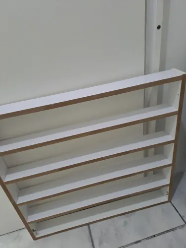 Pratileiras de esmalte 