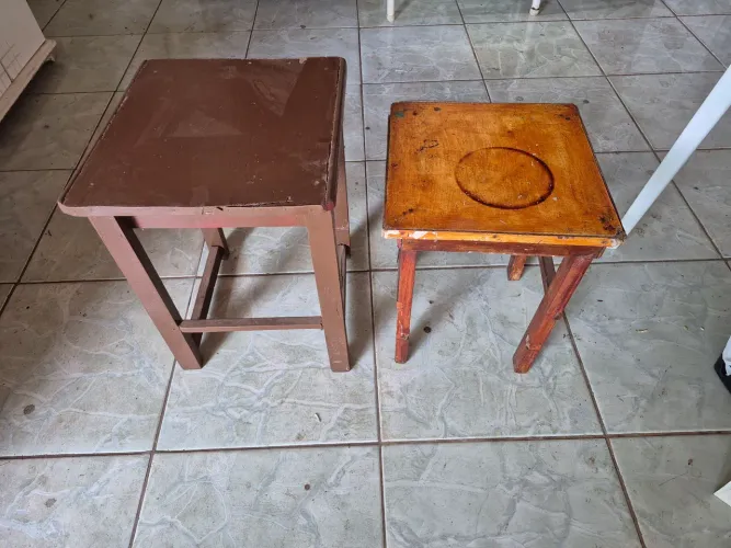 2 tamburete por 50 reais 