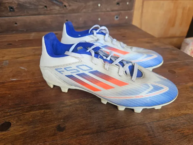 Chuteira Adidas F 50