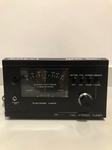 Vendo sintonizador FM Quasar funcionando tudo
