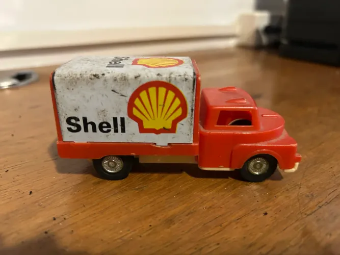 Caminhão de miniatura é promocional da Shell