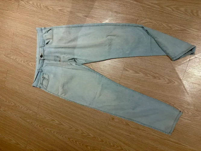 Calça jeans clara