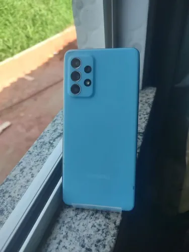 Vendo Samsung Galaxy a52 novo sem marca de uso funcionando tudo 128gb NFC novinho