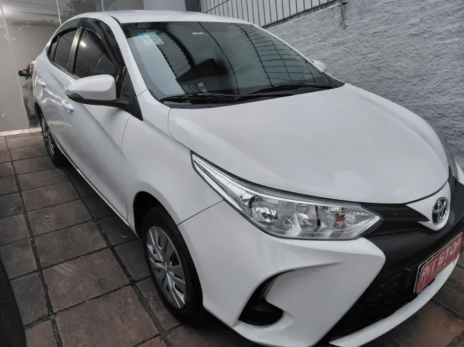 Toyota Yaris XL Sedan 1.5 Flex 16V 4P Aut. 2024